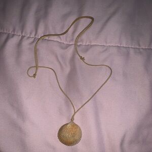 Seashell necklace